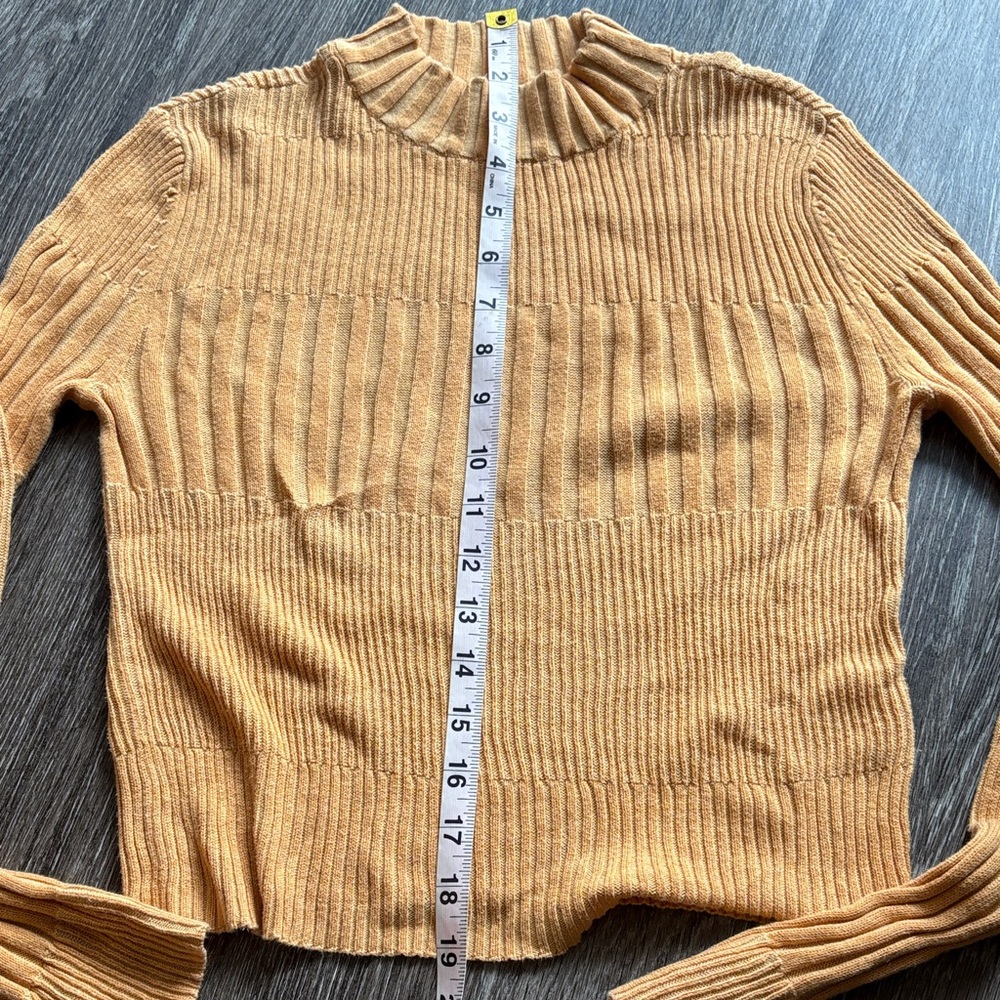 AE Ribbed Mustard Sweater - Picture 4 of 5